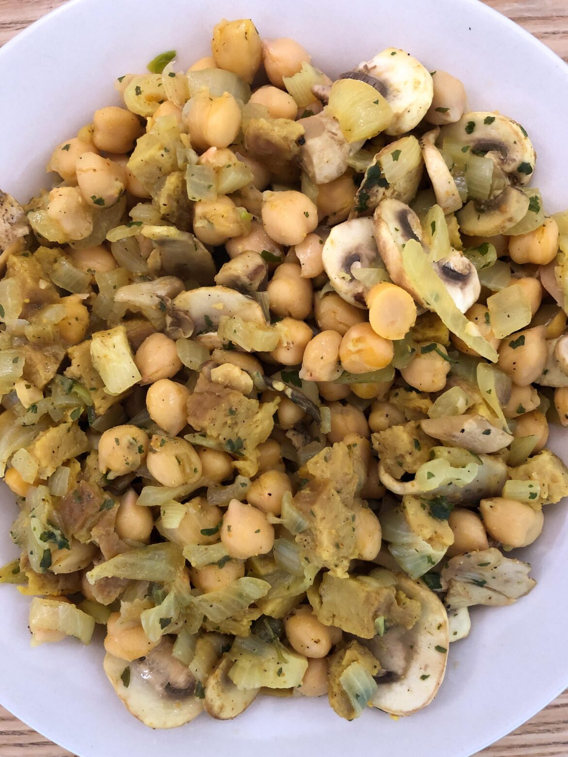 Seitan, Chickpeas & Mushrooms Bowl