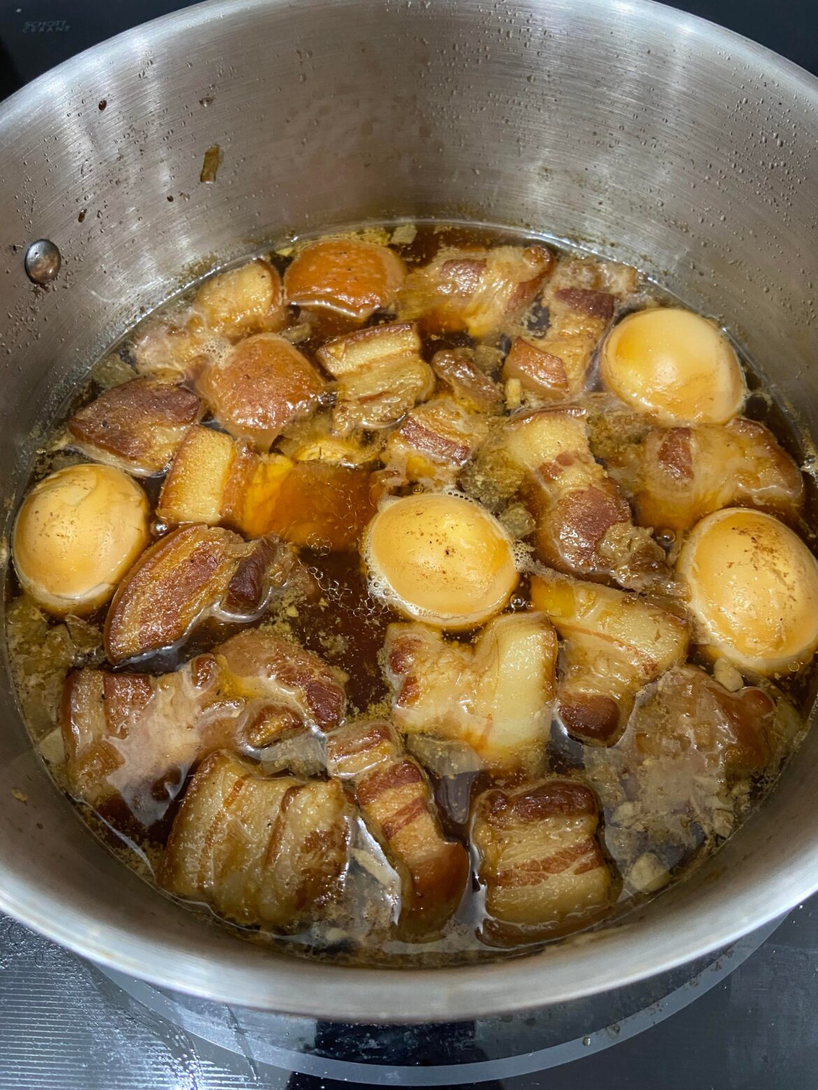 Thịt kho tàu - Vietnamese caramelized pork belly (recipe)