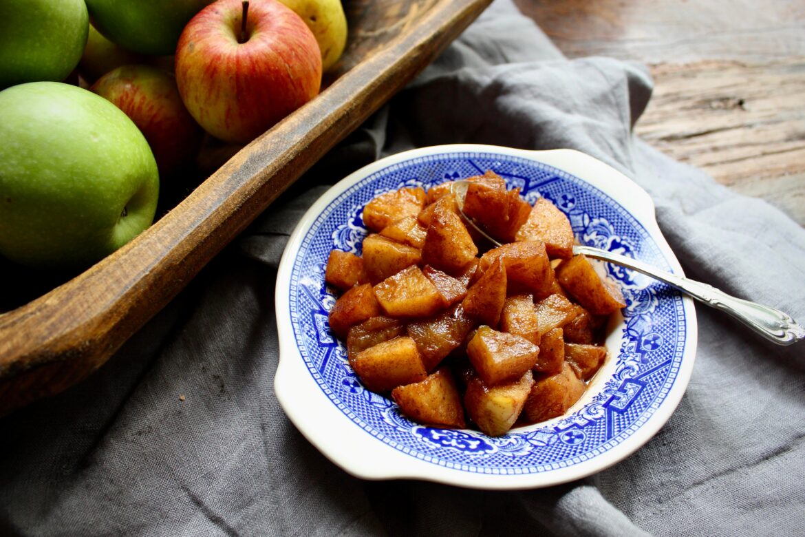 Brandied Stewed Apples with Cinnamon & Brown Sugar