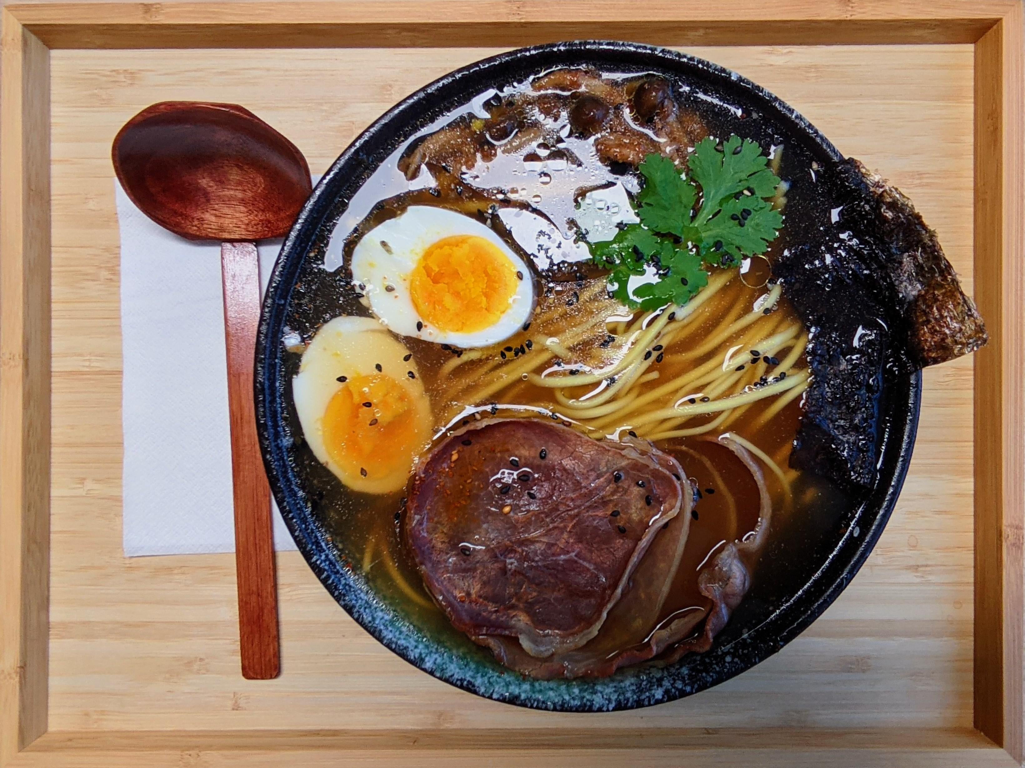 Today's homemade shimeji shoyu ramen with burnt leek aroma oil Dining