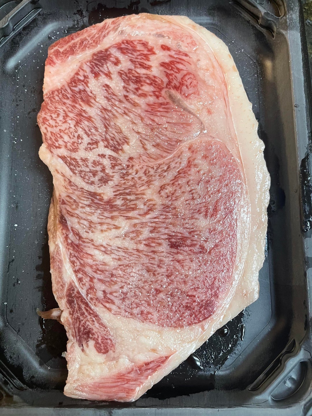 [homemade] Japanese A5 Wagyu New York strip Dining and Cooking