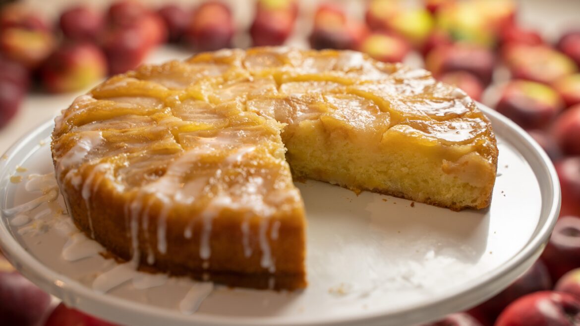 Apple Upside Down Cake