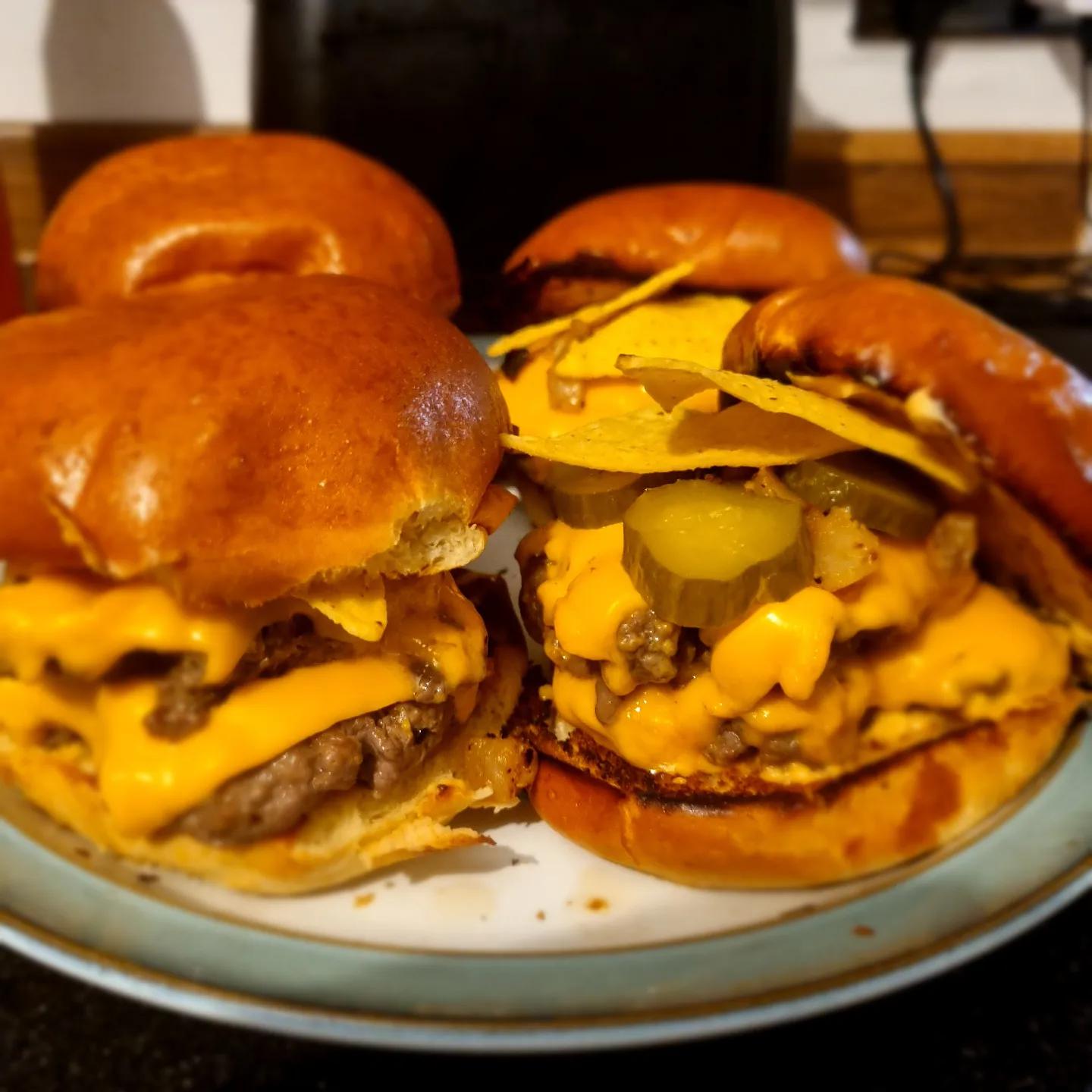 Double Nacho Chilli Cheese Burgers Dining and Cooking