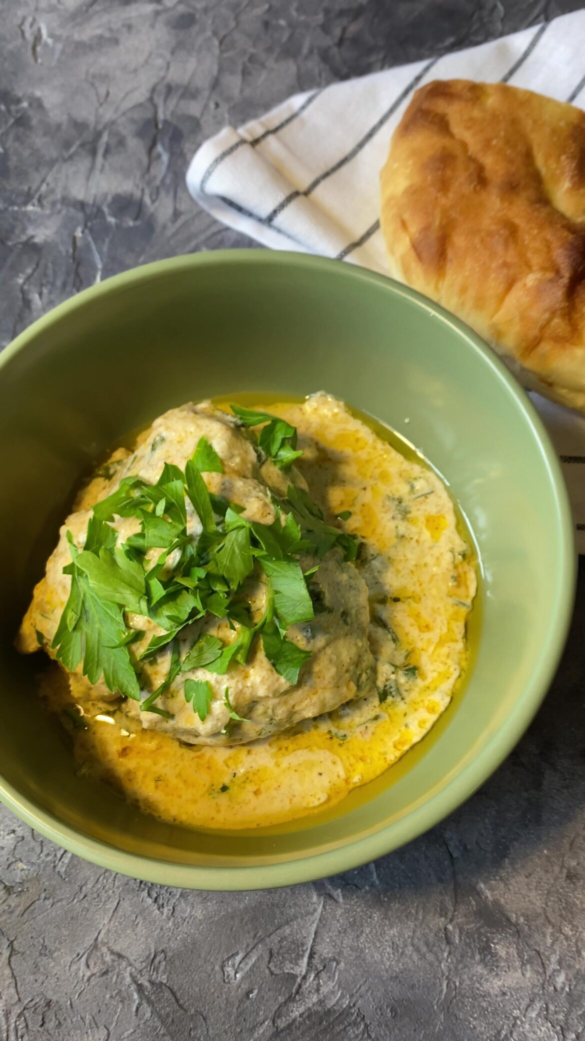 Shkmeruli (Creamy Georgian Chicken)