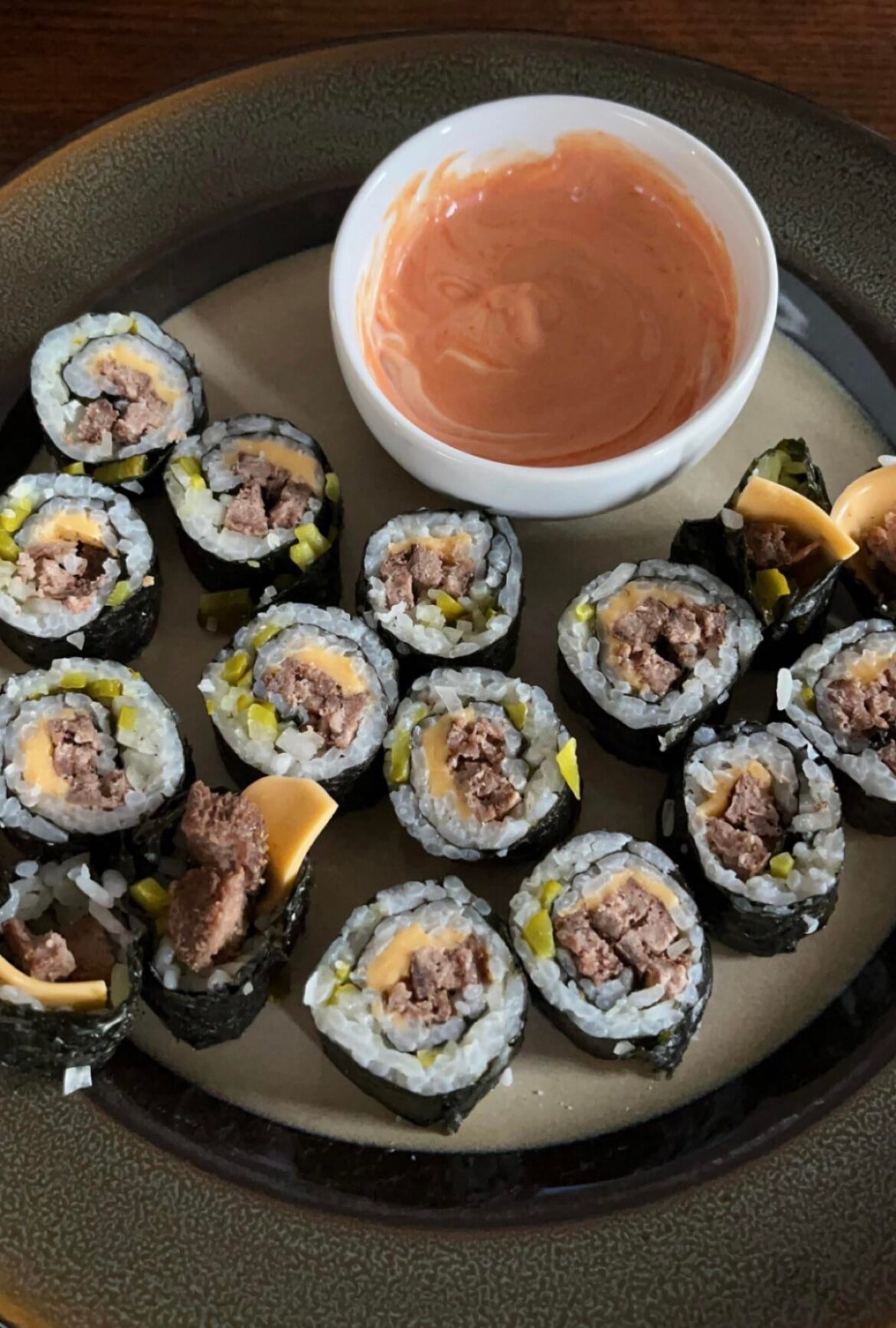 Cheeseburger (!) 김밥 from Eric Kim’s Korean American cookbook - proof that everything tastes good rolled with rice in gim 😋