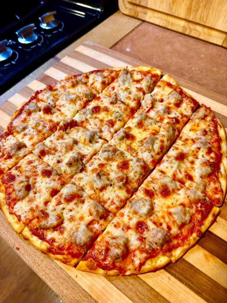 First attempt at a Chicago tavern-style 🍕