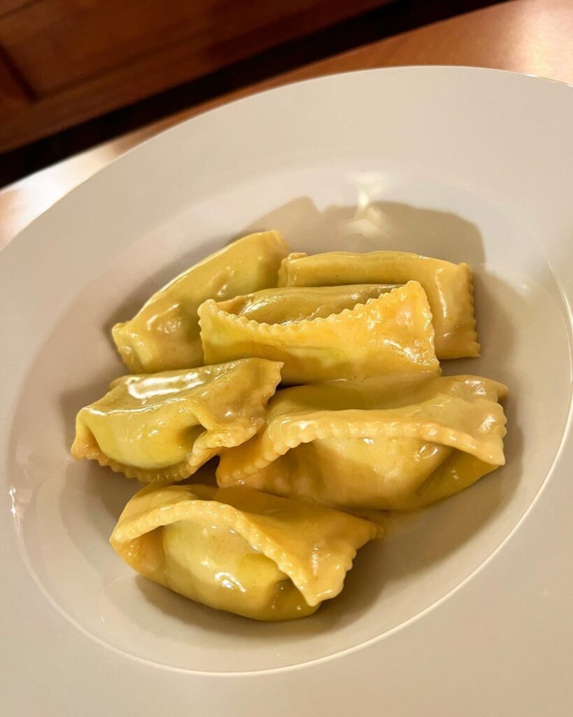 Agnolotti con Ricotta e Spinaci