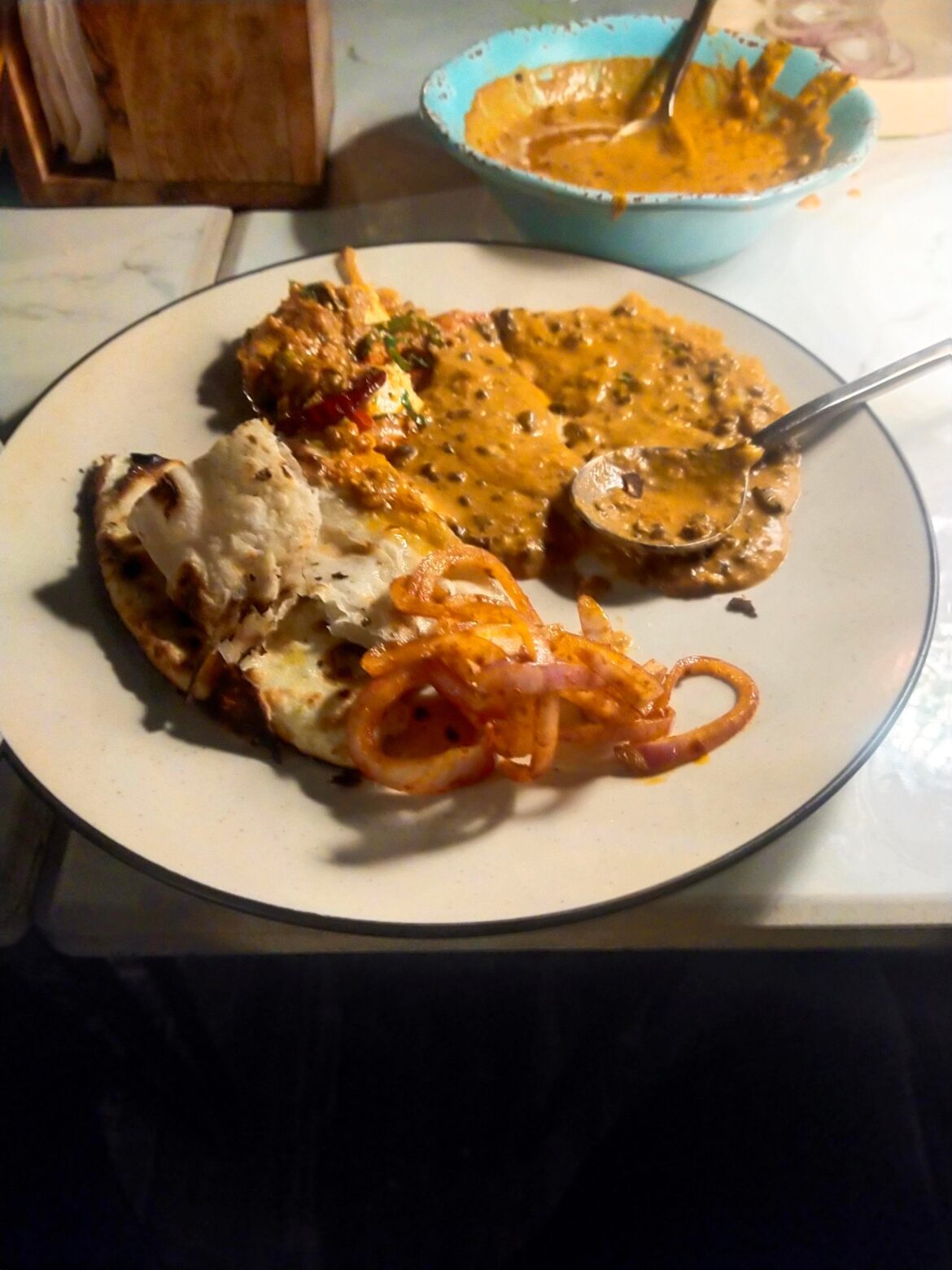 paneer butter masala,dal makhani with garlic and butter naan