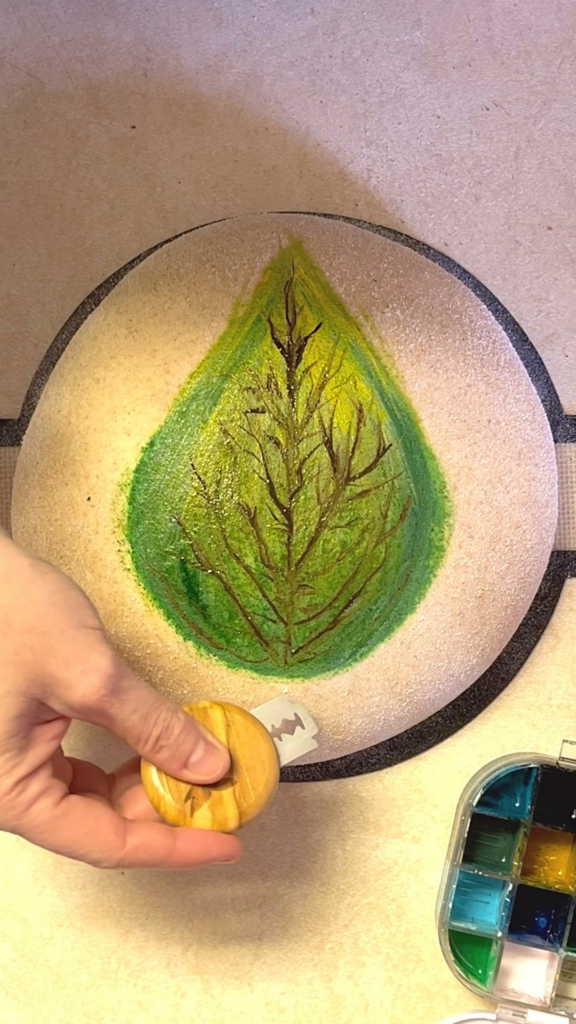 Painted leaf sourdough :)