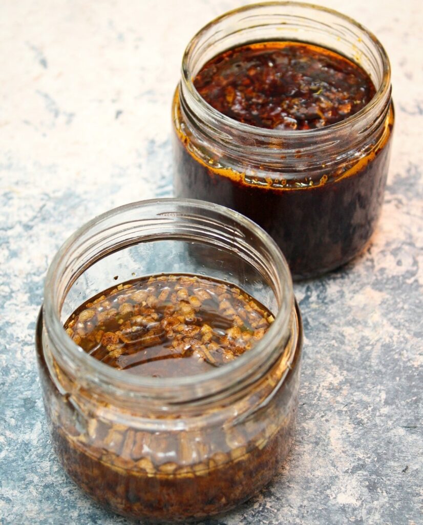 Chilli oil and ginger garlic oil
