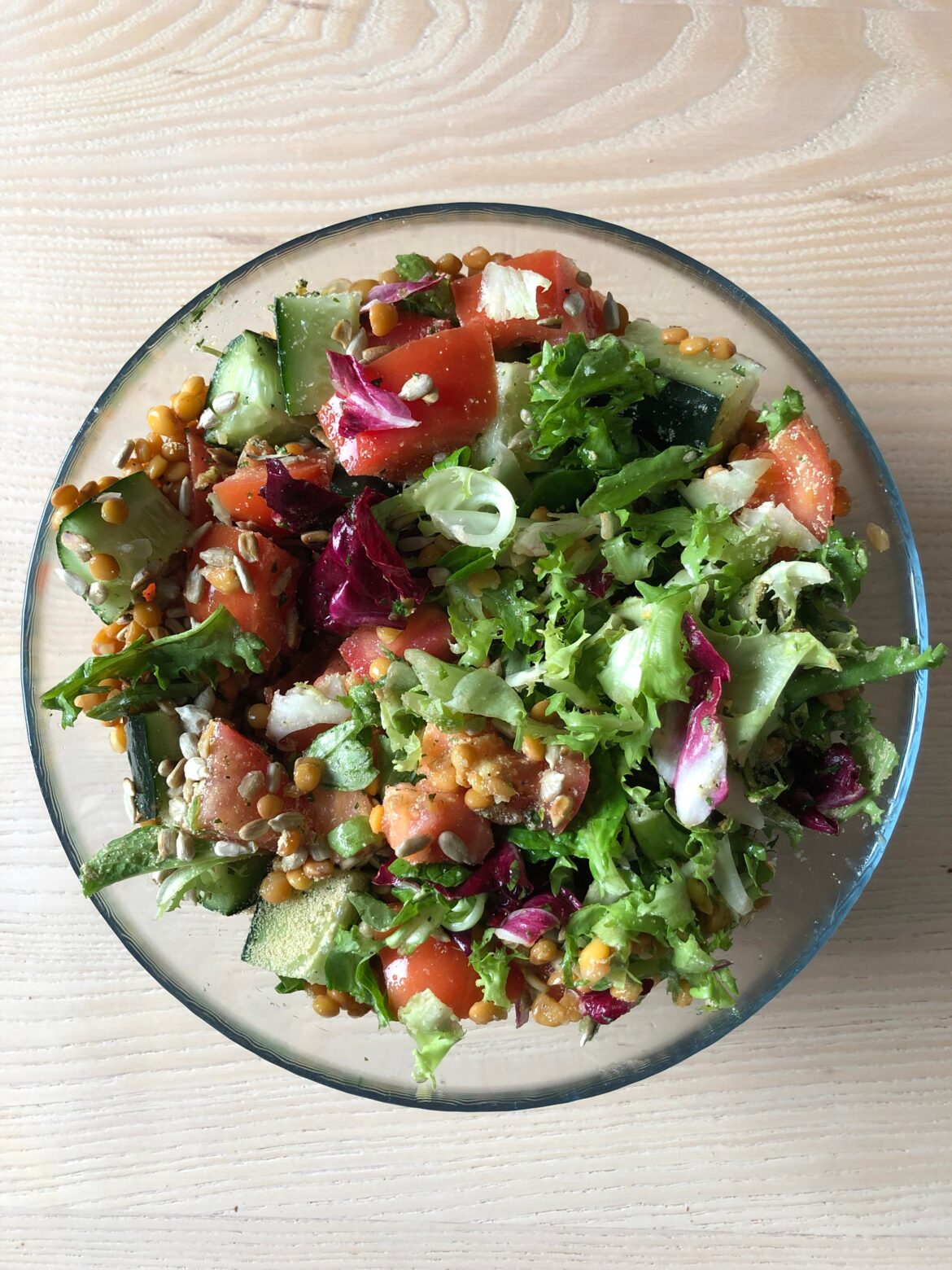 Salad for lunch is easily one of my favorite options for lunch (ingredients in comments)