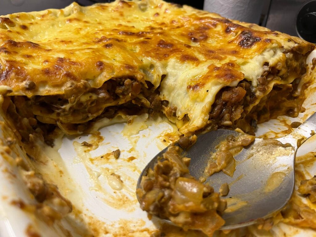 Mushroom and lentil lasagna that my omni lentil-hating lasagna-loving husband prefers to the meaty version