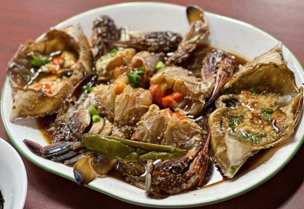 I had ganjang gejang for the first time last week and was wondering if there’s something cinnamon-y commonly used in the marinade?