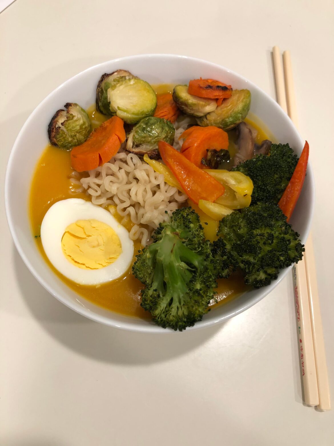 Inspired by the delicious post of u/ohsonots01mportant I also tried a fall ramen.