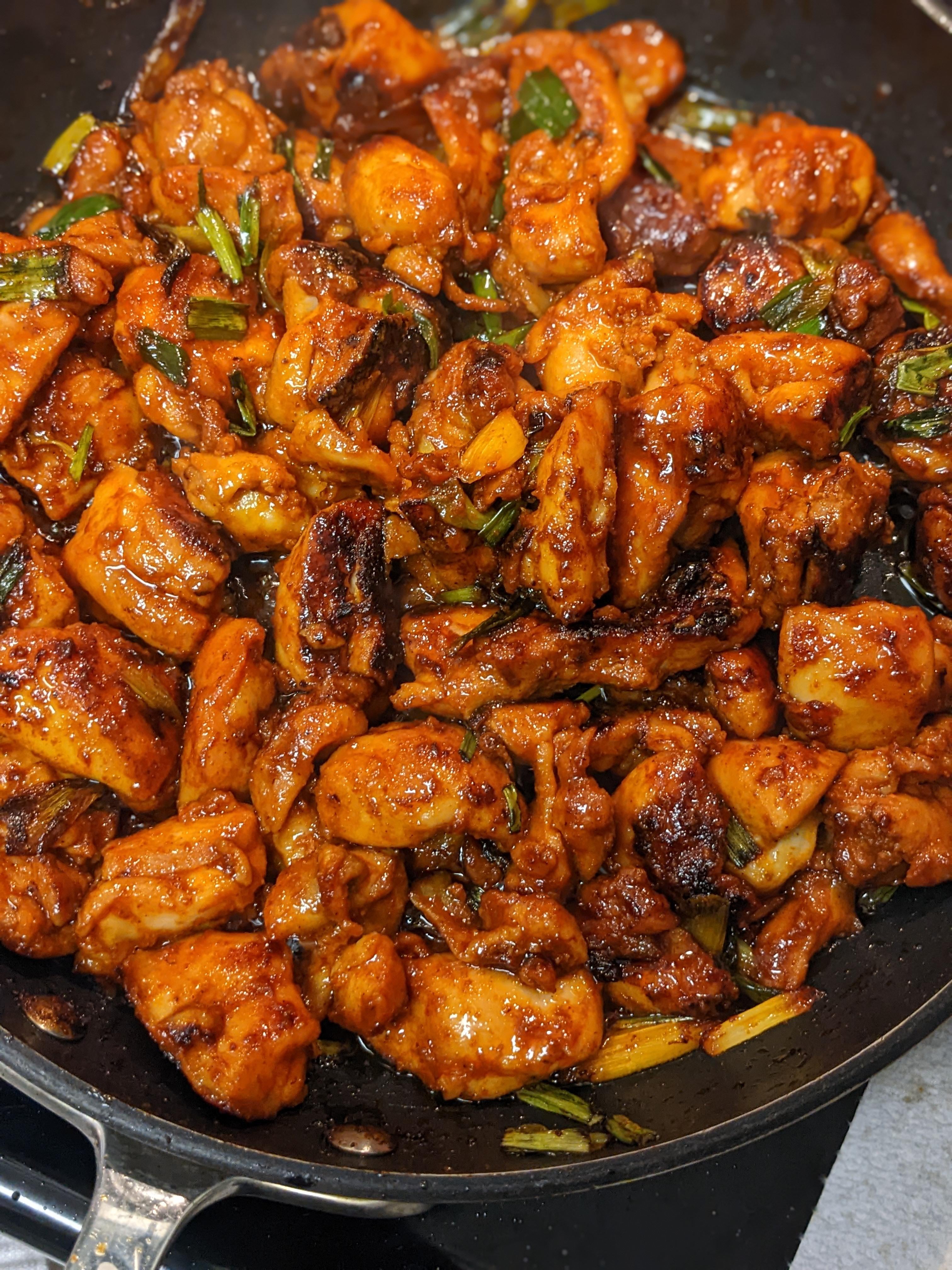 Sweet and spicy chicken thighs - Dining and Cooking