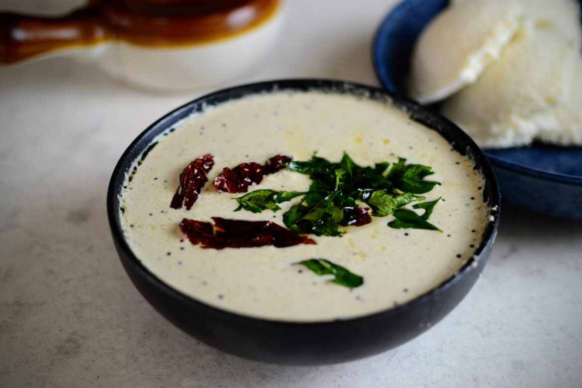 This Peanut Chutney is extremely easy to make and tastes delicious!