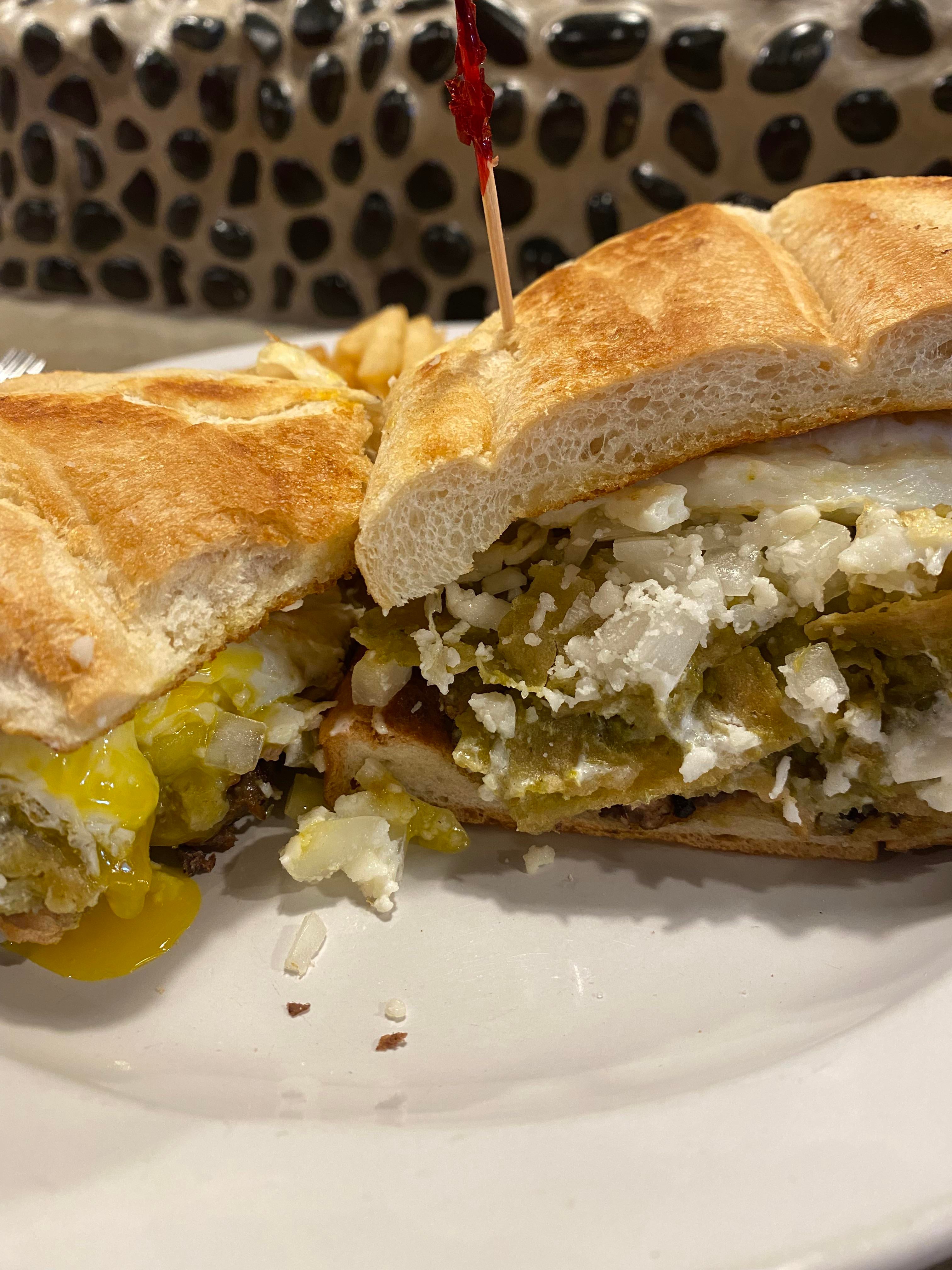 Torta de chilaquiles Dining and Cooking