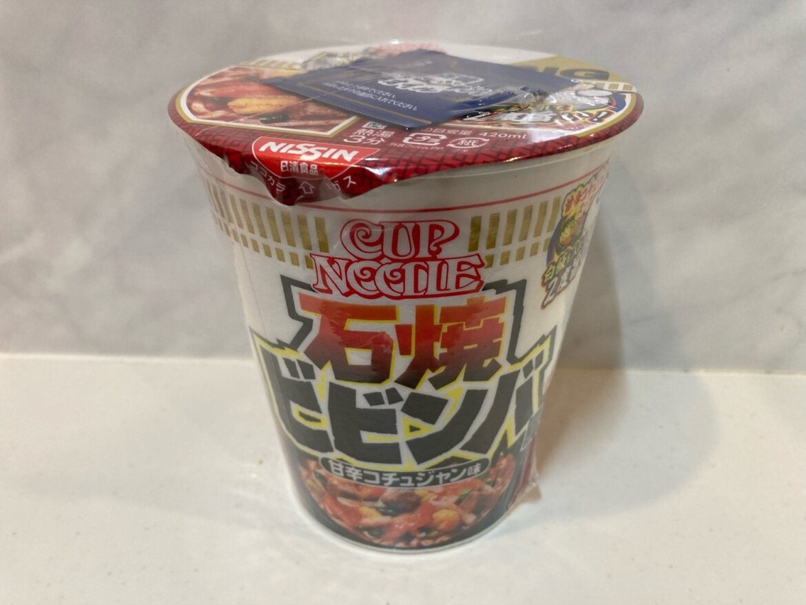 Nissin Ishiyaki Bibimbap cup noodles (sold in Japan)