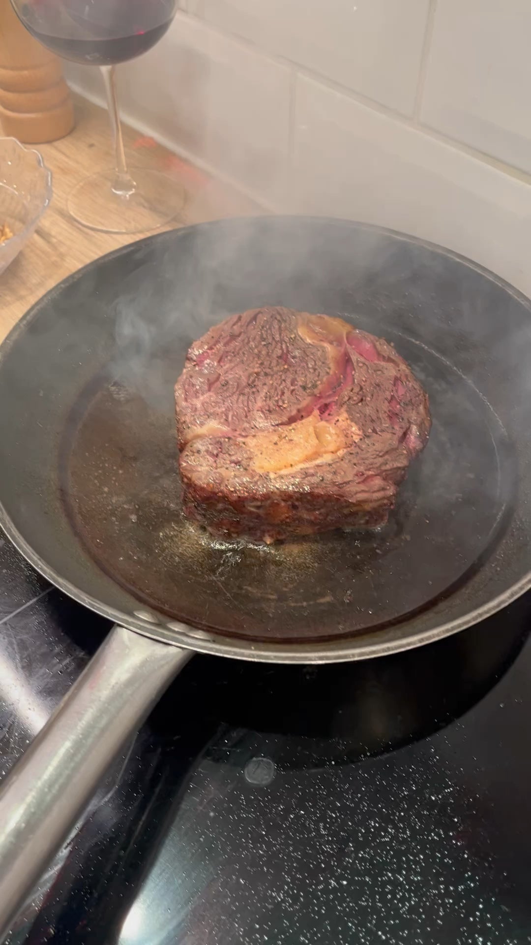 Swedish Entrecôte piece Sous vise, seared and butterbasted. How did