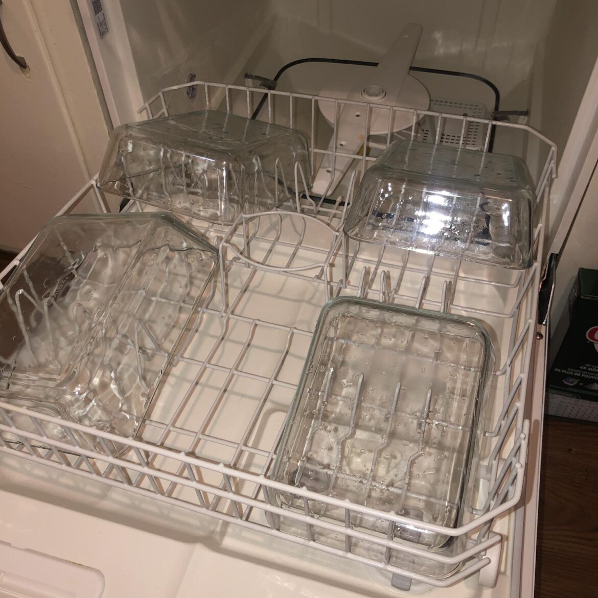 MealPreppers who use Pyrex glass containers: how do you load your dishwasher? MealPreppers who use Pyrex glass containers: how do you load your dishwasher?