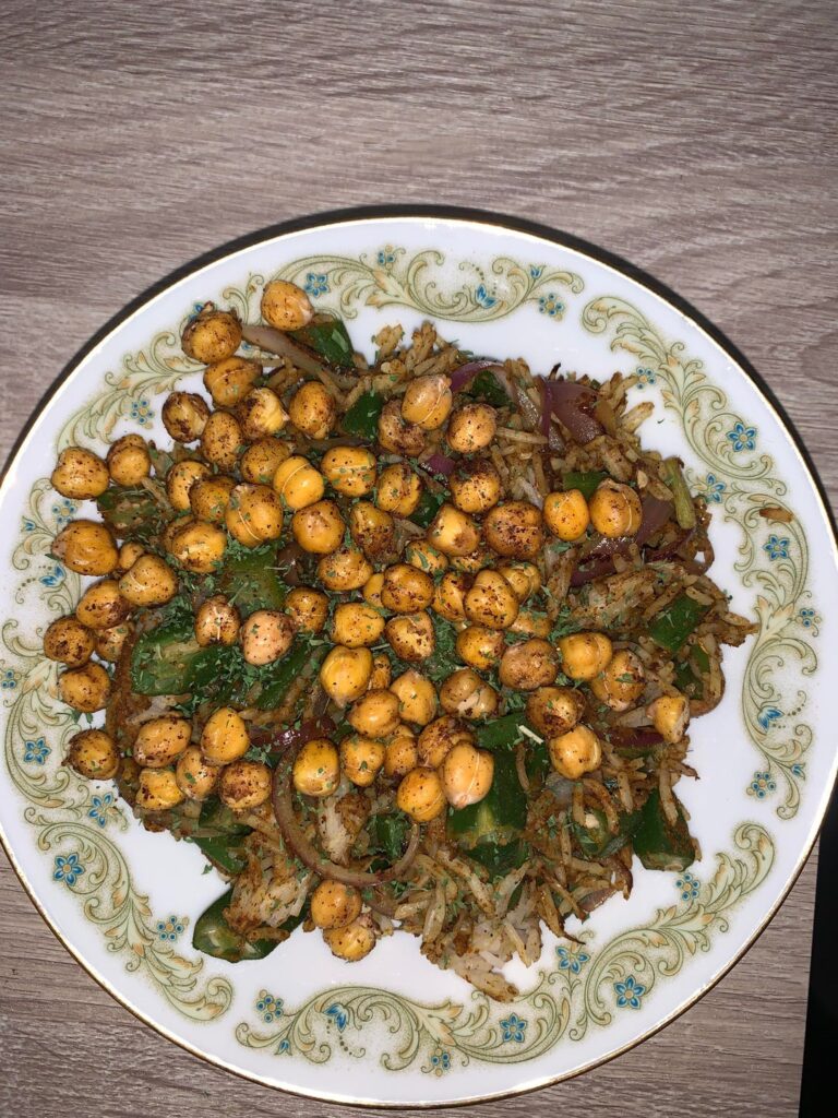 Pakistani “stir fry” with oven roasted crispy chickpea and chocolate cinnamon nicecream!