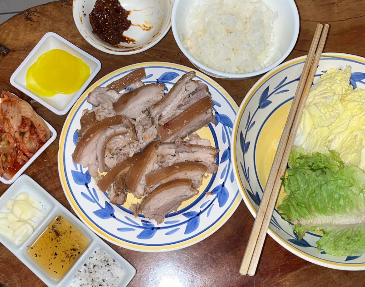 Pressure cooker Bossam fail - It fell apart and I don't know what it's supposed to taste like, but it was tasty!