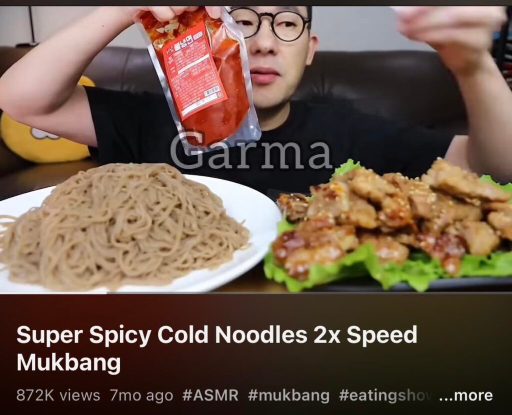 What sauce is used for spicy cold noodles?