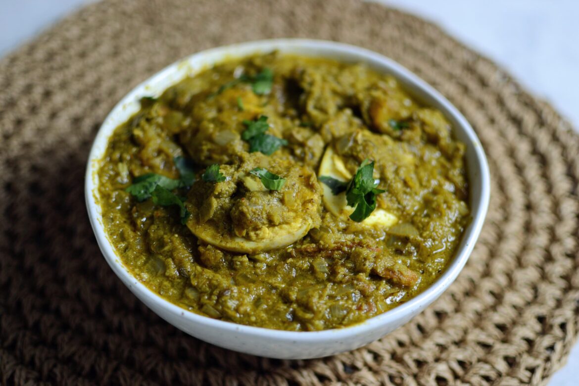 Green Chilli Egg Curry Recipe