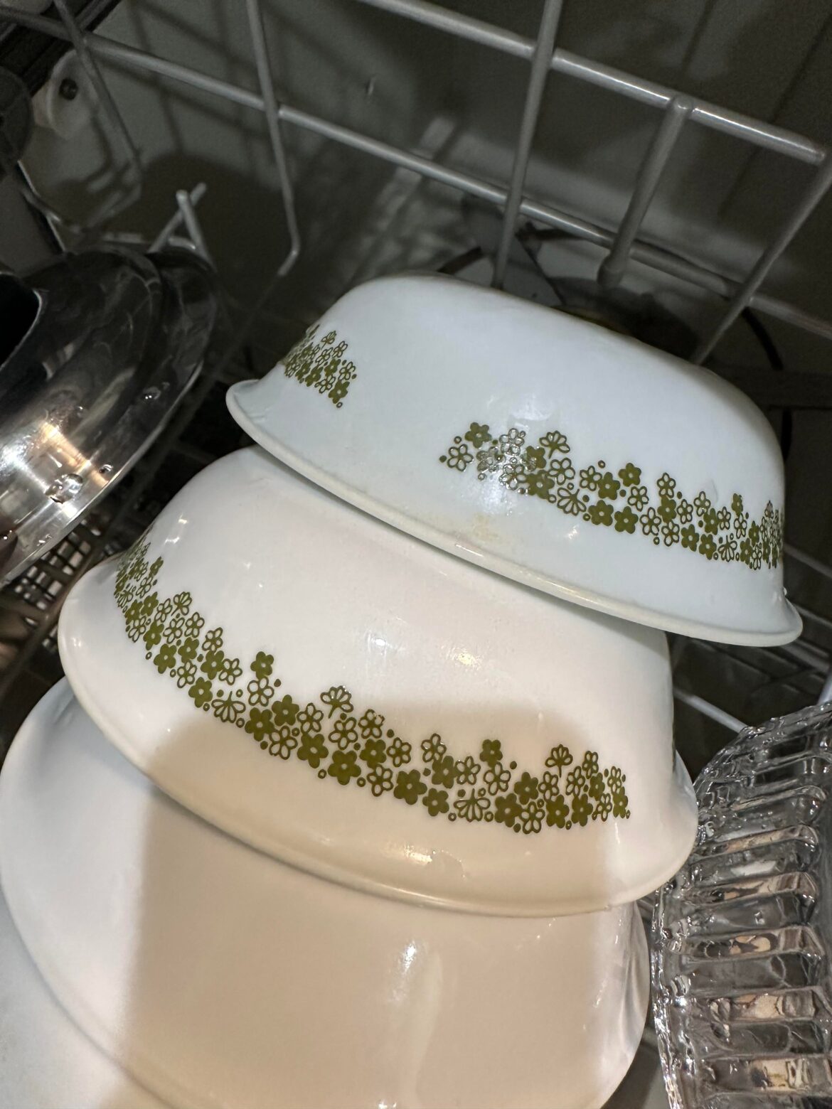 Did any of you have cups, bowls or plates with this design when growing up? I’ve seen these at multiple Korean American homes I feel like we all got out tableware from the same dealer…