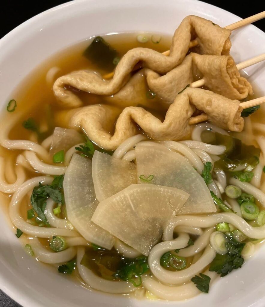 Cold winter calls for nice hot bowl of Eomuk udon 어묵우동!