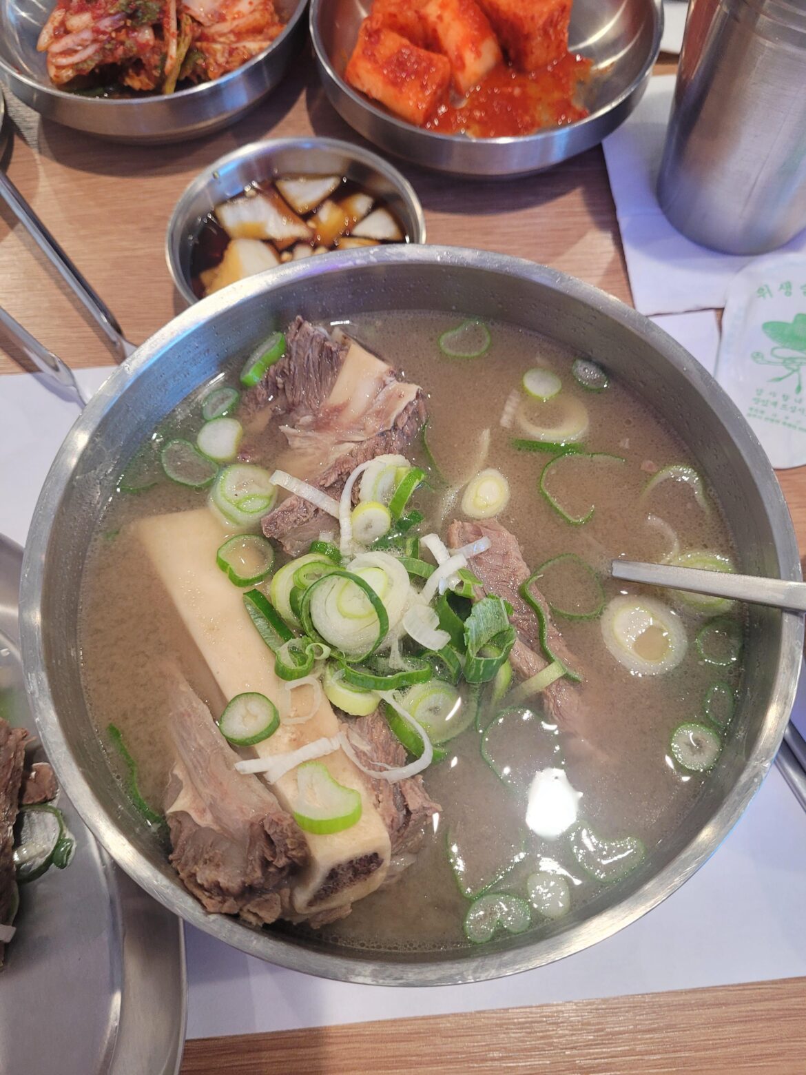 갈비탕 is so good on a cold winters day.