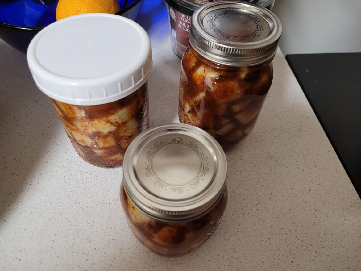 I made kkakdugi today (radish kimchi)!