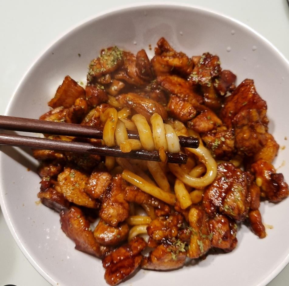 Gochujang sweet soya pork belly udon Dining and Cooking