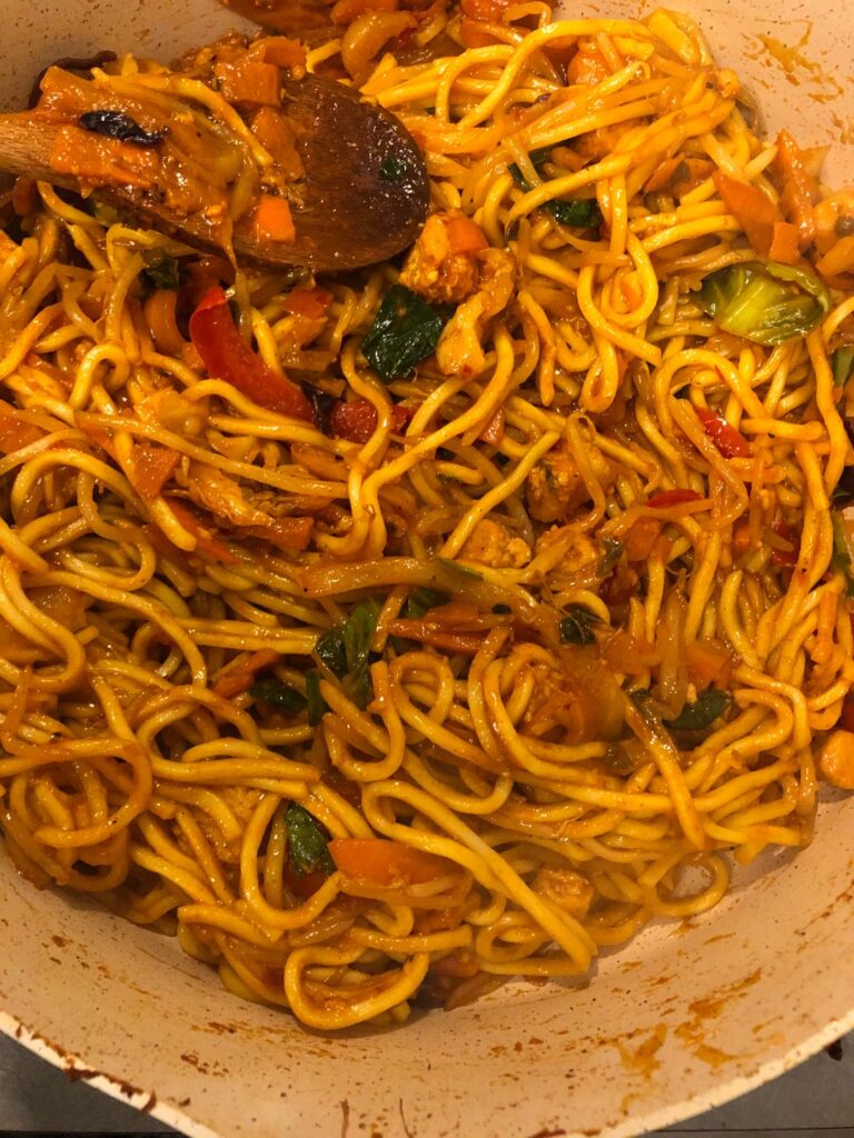 Vegetarian stir fry with vegan quorn chunks!