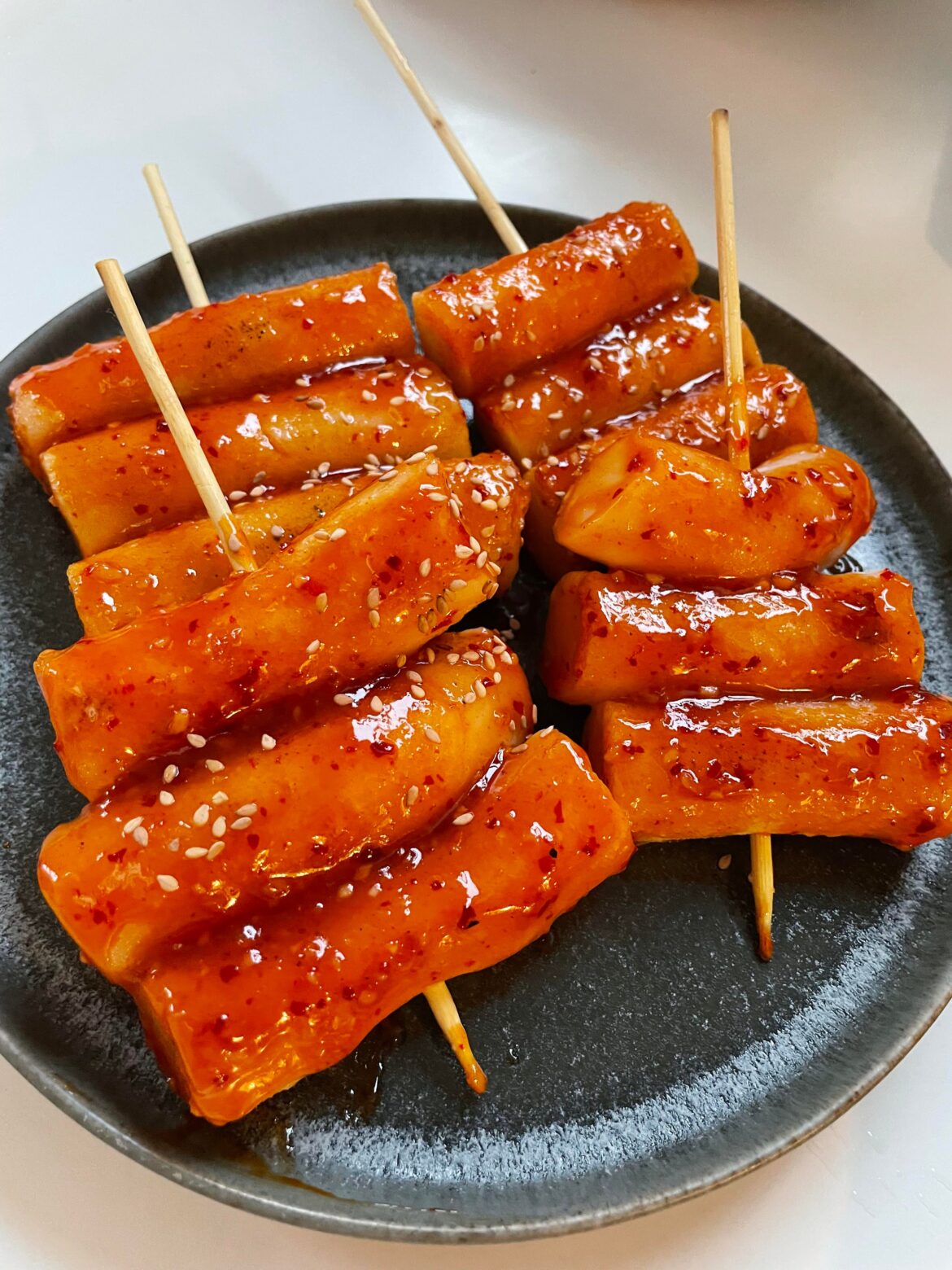Sweet yet spicy, crispy yet chewy Rice Cake Skewers (Dduk kkochi)