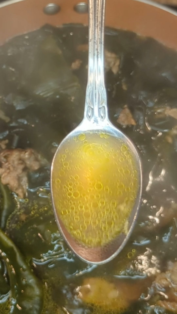 Making miyeok guk with mom