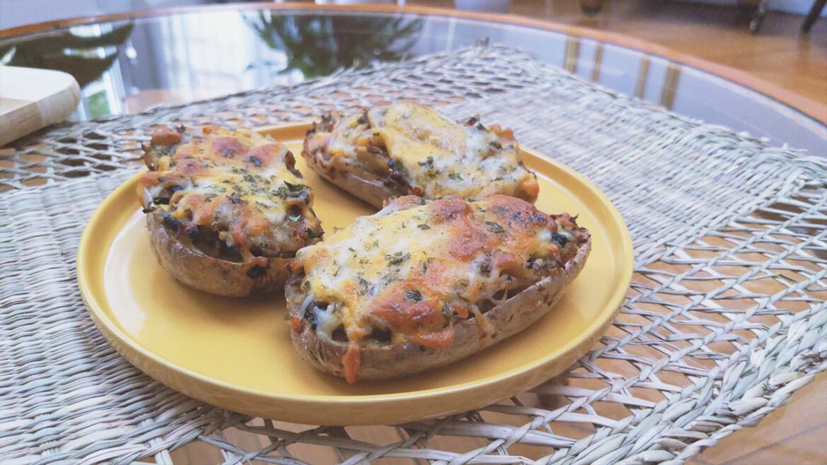 Homemade Cheesy Loaded Potatoes with Ham and Mushroom