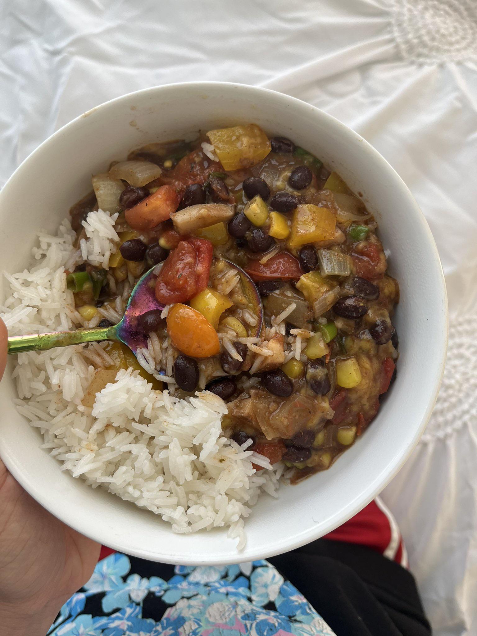 Vegan chili and rice Dining and Cooking