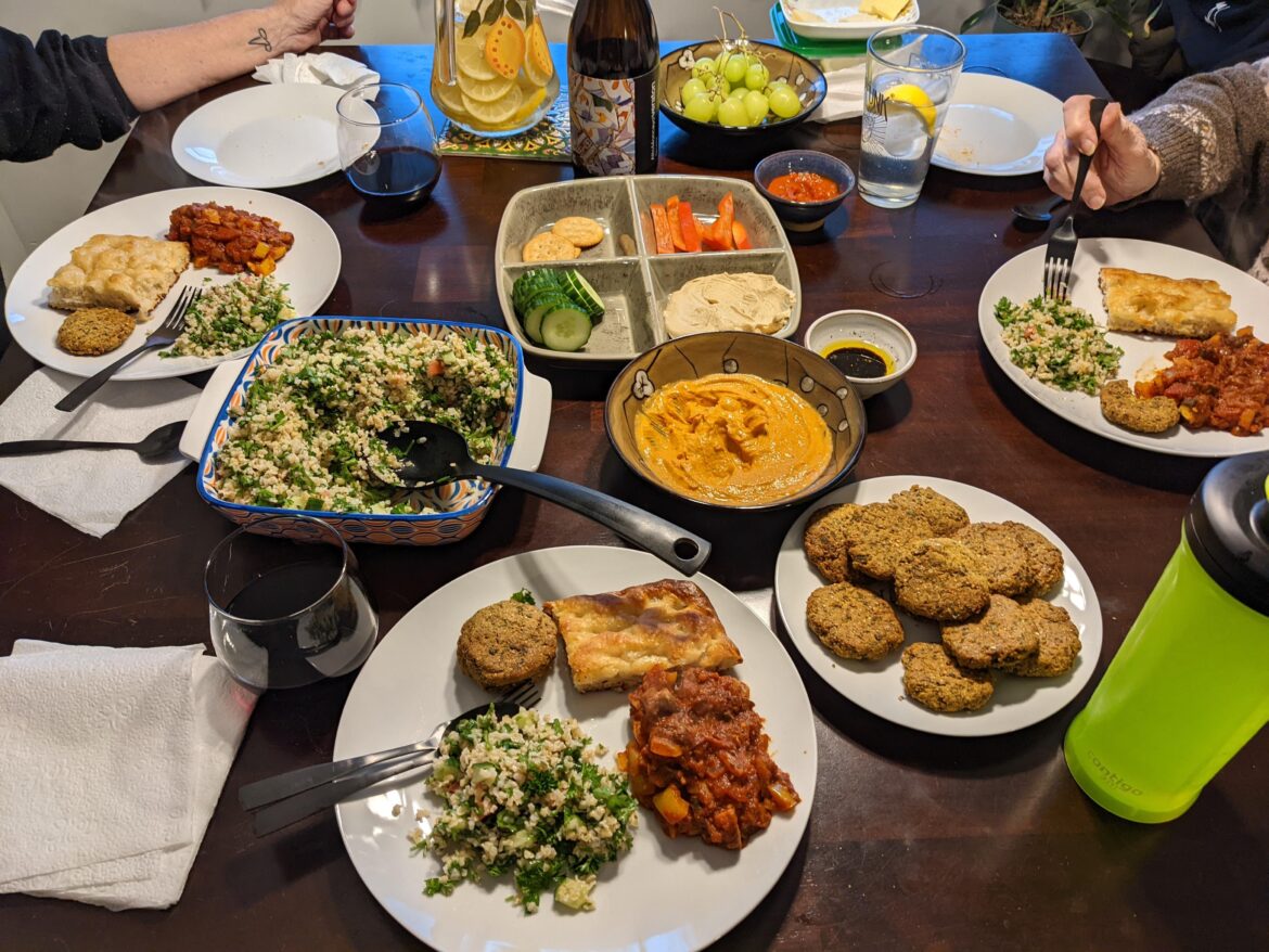 Hosted my first new year's dinner in my own house and went for a Mediterranean theme