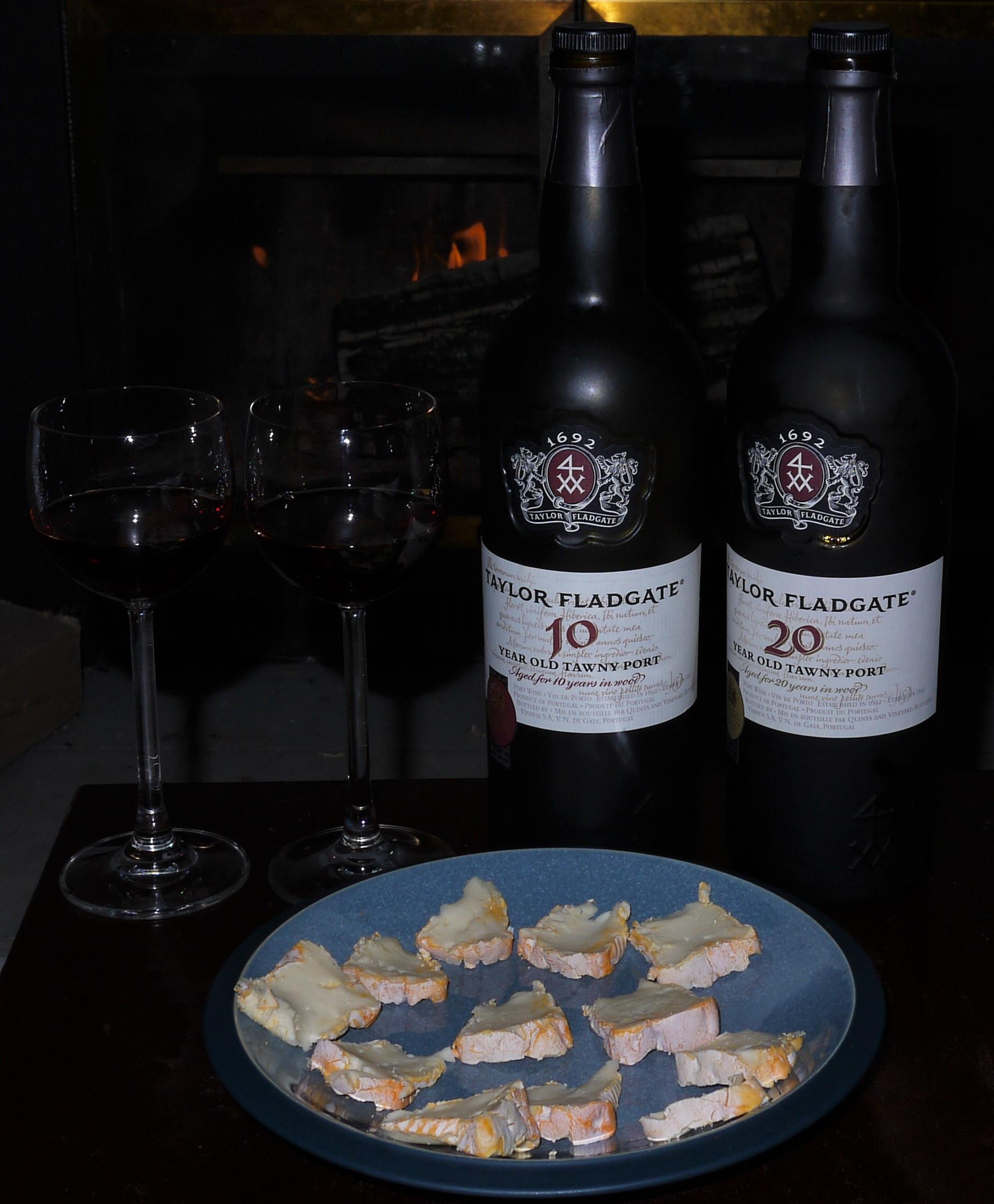 Taylor Fladgate 10 & 20 yr Tawny ports w/ cheese by the fire 🍷🍷🧀🔥