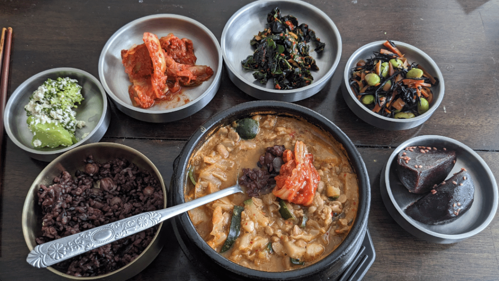 Cheonggukjang jjigae!