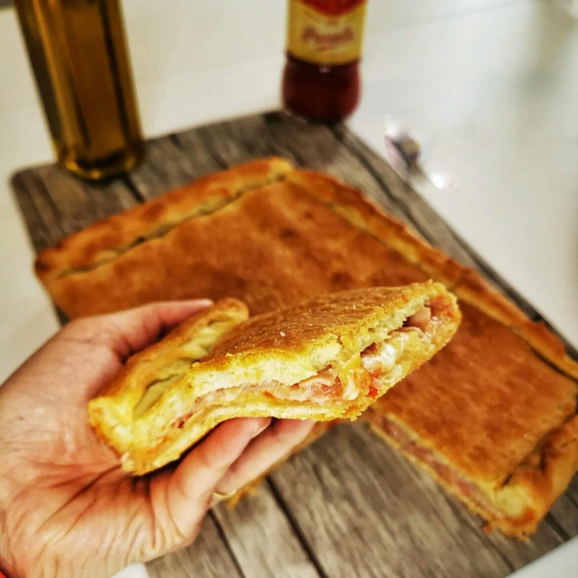 Italian stuffed pizza