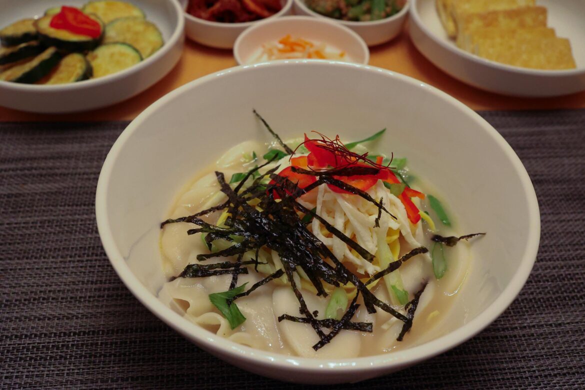 Tteok mandu guk for the new year