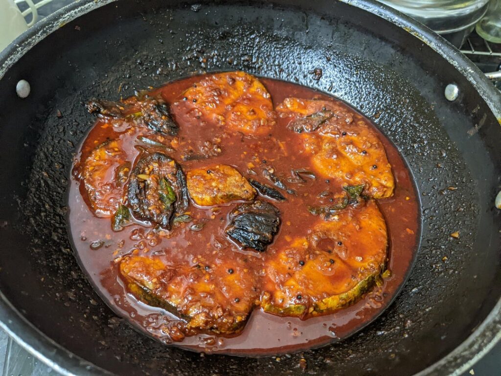 Hoppers with King fish curry