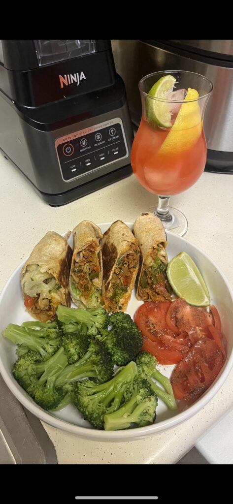 Dinner tonight with volume sides! 463 calories