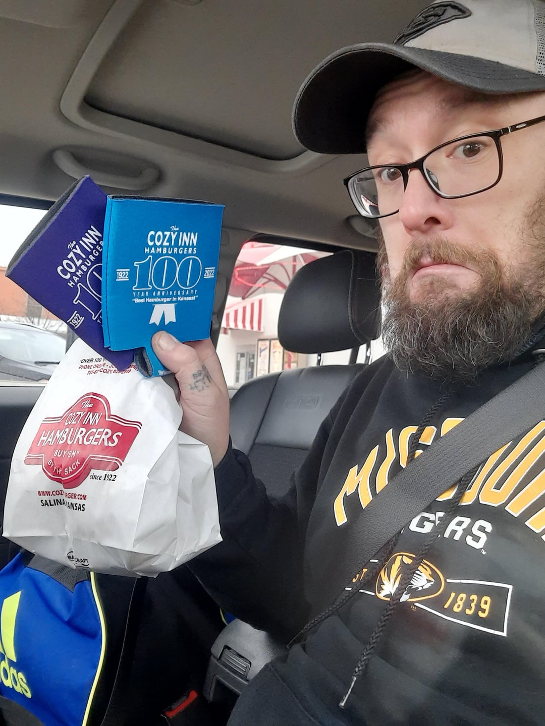 Cozy Inn Salina Ks. USA Dining and Cooking