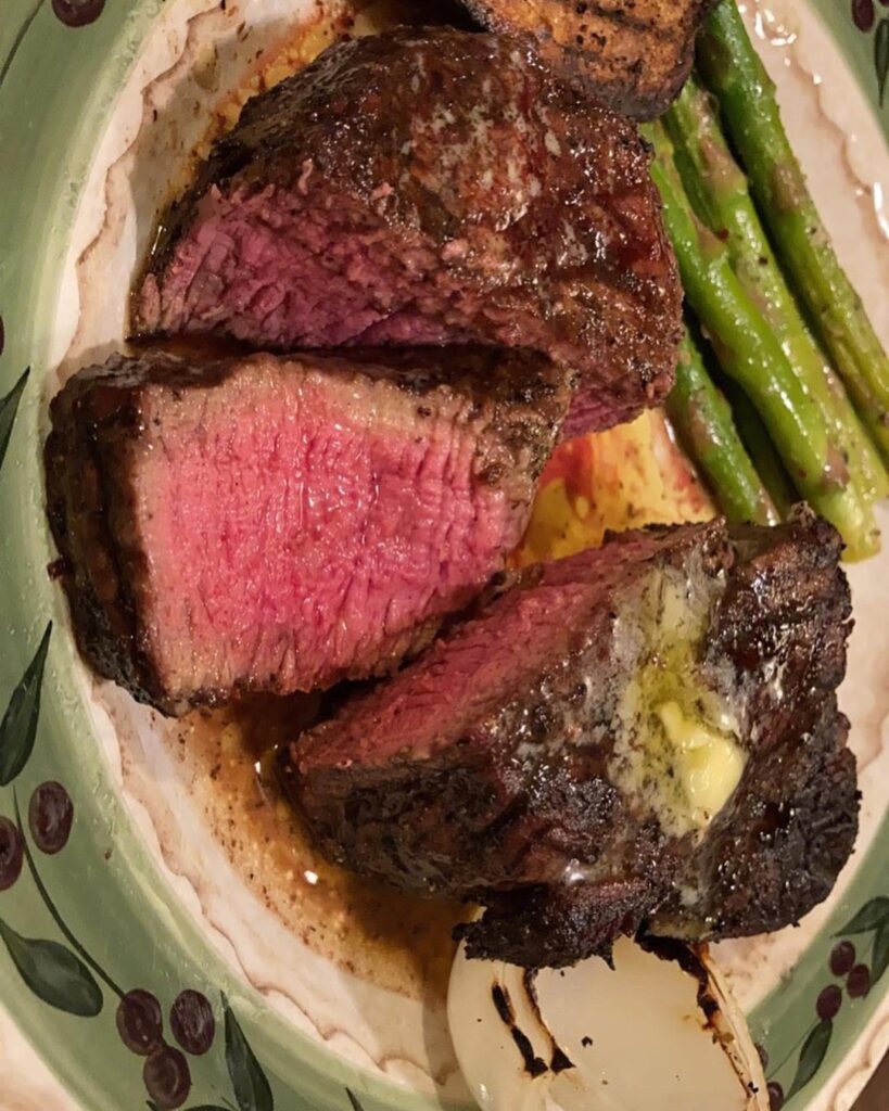 Perfectly Grilled Beef Tenderloin