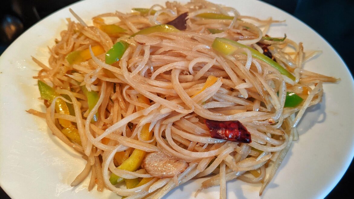 Stir-Fried Shredded Potato