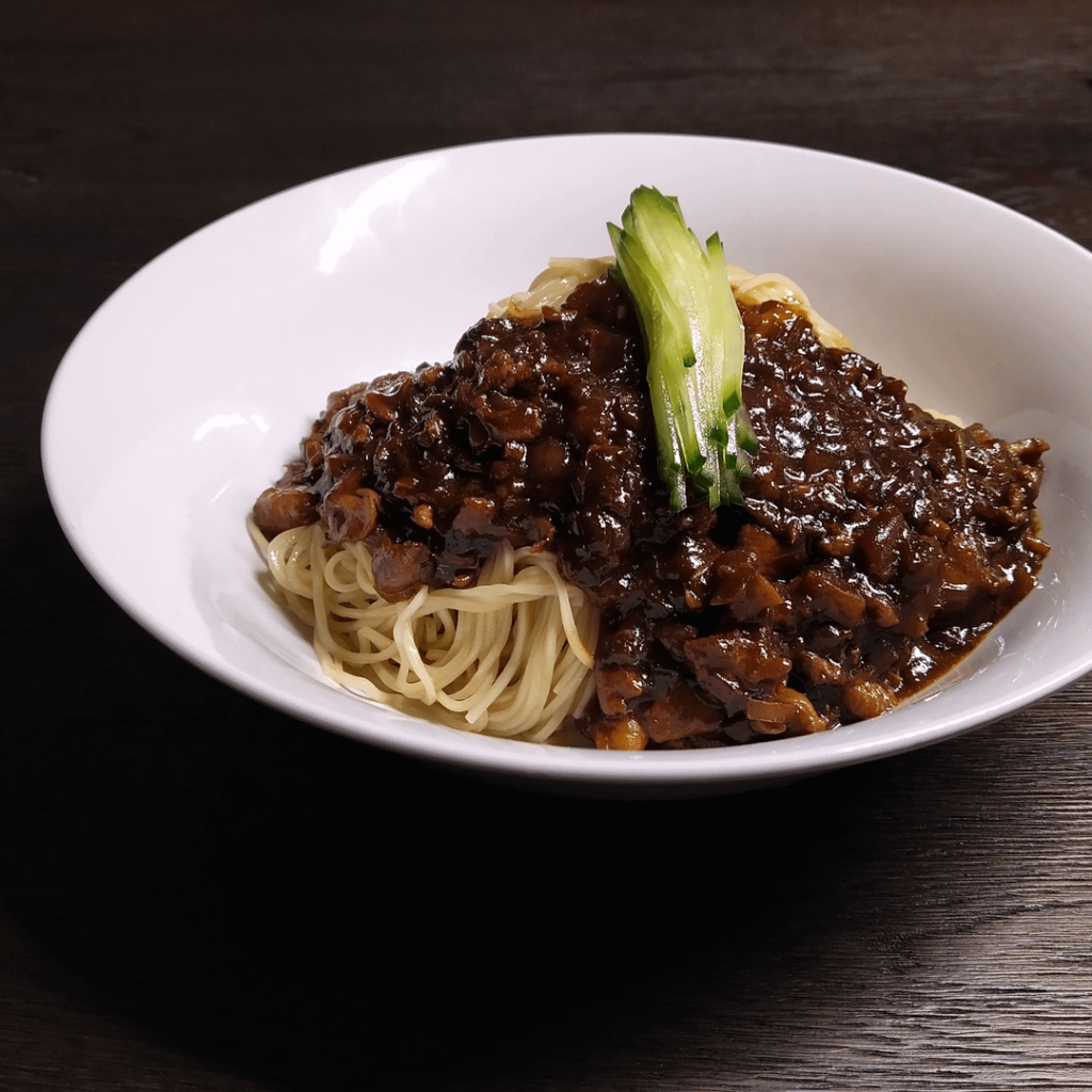 Jajangmyeon (chicken and shrimps)