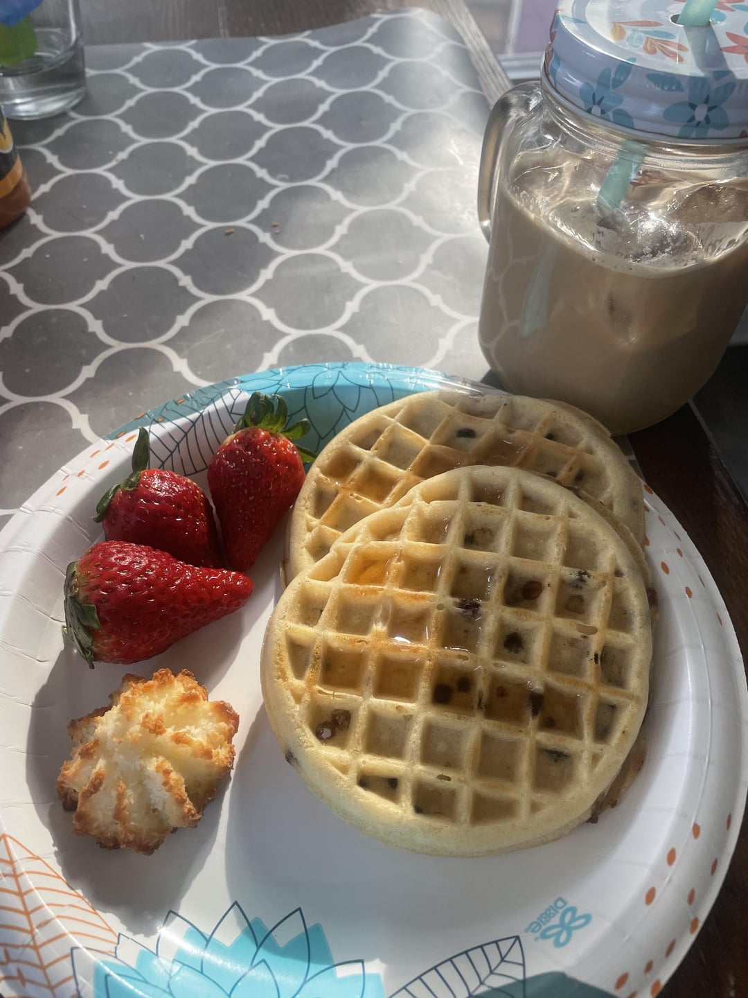 354 calorie breakfast! You can never go wrong with waffles. Dining